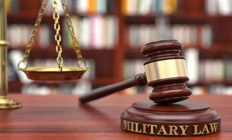 استشارات قانونية عسكرية