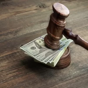 كم يأخذ المحامي في قضية الخلع بالسعودية 4 كم يأخذ المحامي في قضية الخلع